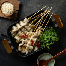 Load image into Gallery viewer, Fish Cake Skewers (& Rice Cake) (Frozen) 진짜 쫄깃한 꼬치 어묵 (& 물떡) (냉동) (500g)