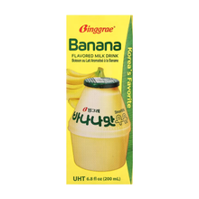 Load image into Gallery viewer, Binggrae Banana Flavored Milk Drink 빙그레 바나나맛 우유 (200ml)