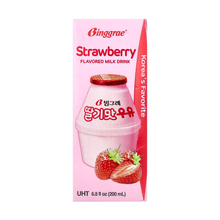 Load image into Gallery viewer, Binggrae Strawberry Flavored Milk Drink 빙그레 딸기맛 우유(200ml)
