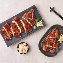 Load image into Gallery viewer, Freshwater Seasoned Eel (Frozen) 간편 한 끼 민물양념장어 (냉동) (90g)