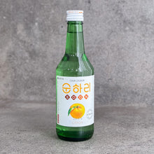 Load image into Gallery viewer, Soonhari Korean Flavoured Soju 처음처럼 순하리 과일 소주 (360ml)
