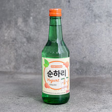 Load image into Gallery viewer, Soonhari Korean Flavoured Soju 처음처럼 순하리 과일 소주 (360ml)