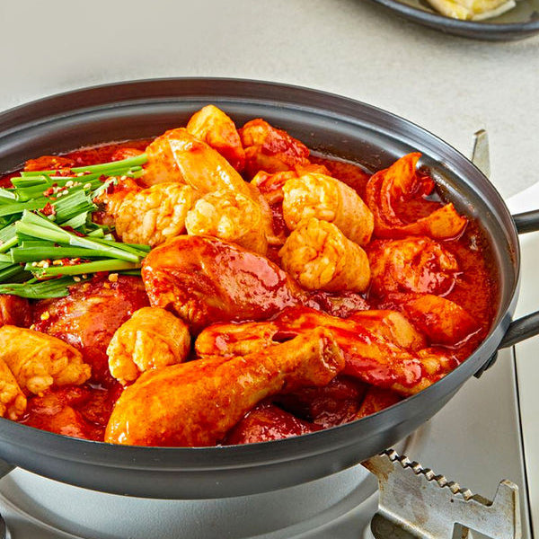 Spicy Chicken & Korean Beef Tripe Stew (Frozen) 고른 닭한마리 한우대창 곱도리탕 (냉동) (900g)