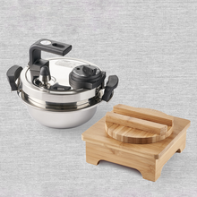 Load image into Gallery viewer, 3-Ply Stainless Steel Pressure Cooker and Bamboo Frame 빠르고 맛있는 압력솥 소댕 2.2L와 대나무 받침 세트