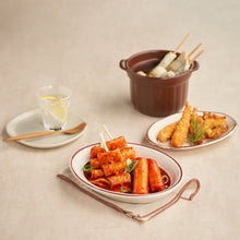 Load image into Gallery viewer, BIGGER Real Busan Tteokbokki (Frozen) 오마뎅 진짜 부산 떡볶이 (냉동) (322g)