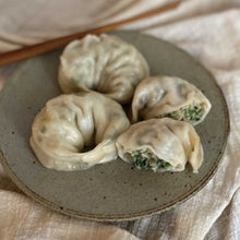 Load image into Gallery viewer, Meat Big Dumpling (Frozen) 고기 궁중만두 (냉동)