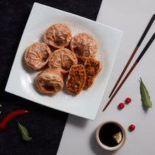 Load image into Gallery viewer, Hong Jin Kyung The Mandoo BIG Kimchi Dumplings 홍진경 더만두 더 큰만두 김치맛 (420g)
