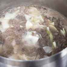 Load image into Gallery viewer, [Seoul Recipe] Korean Beef &amp; Radish Soup 한우 듬뿍 소고기 무국 (1kg, 2ppl)
