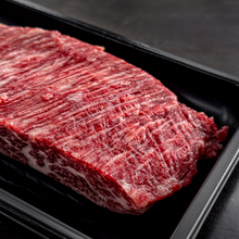 Load image into Gallery viewer, [Seoul Recipe] 1++ Korean Beef Brisket (Frozen) 한우 양지 (냉동) (300g)
