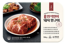 Load image into Gallery viewer, Galbi Sauce Marinated Pork Neck (Frozen) 칼집 멍석말이 돼지왕구이 (3인분, 750g)
