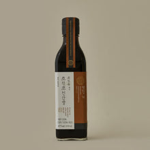 Load image into Gallery viewer, Chojeong Joseon Soy Sauce 초정 조선간장 (475ml)
