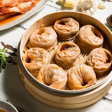 Load image into Gallery viewer, Hong Jin Kyung The Mandoo BIG Kimchi Dumplings 홍진경 더만두 더 큰만두 김치맛 (420g)
