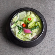 Load image into Gallery viewer, [Seoul Recipe] Cabbage Water Kimchi 물김치 (500g)
