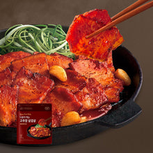 Load image into Gallery viewer, FavorEat Spicy Pork Belly 페이보잇 나혼자 먹는 고추장 삼겹살 (300g)
