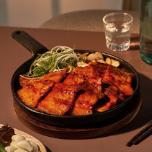 Load image into Gallery viewer, FavorEat Spicy Pork Belly 페이보잇 나혼자 먹는 고추장 삼겹살 (300g)
