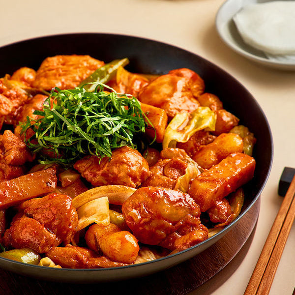 FavorEat Stir-fried Chicken Leg 페이보잇 나혼자 먹는 양념 닭갈비 (300g)