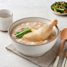 Load image into Gallery viewer, Goreun Selected Whole Chicken Leg Nurungji Baeksuk 고른 통닭다리 누룽지 백숙 (600g)
