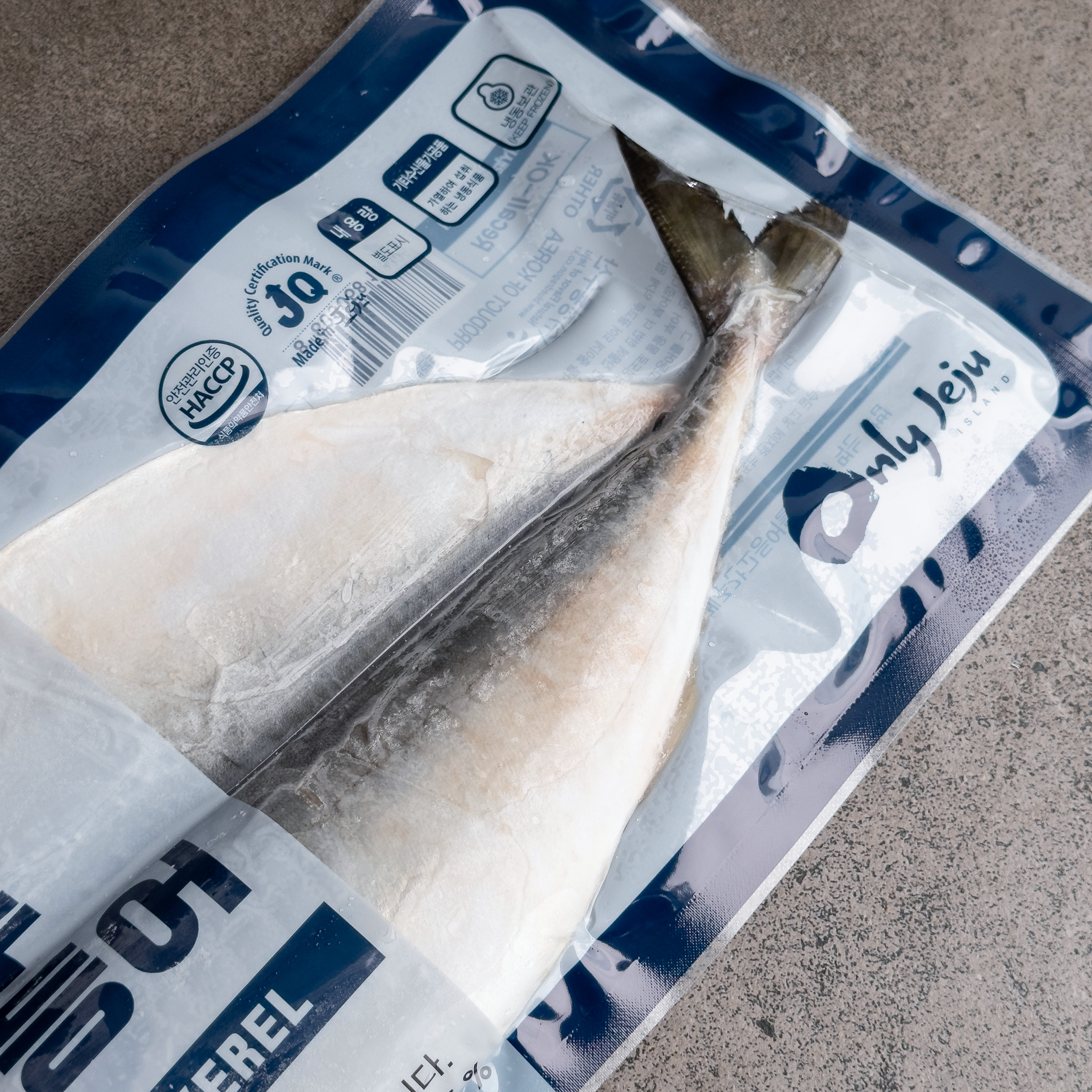 Jeju Salted Mackerel (Frozen) 제주 간 고등어 (냉동) (~350g)