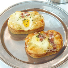 Load image into Gallery viewer, Korean Egg Bread (Original/Ham Cheese) (Frozen) 추억의 계란빵 (오리지날/햄치즈) (냉동) (70g/75g x 5ea)
