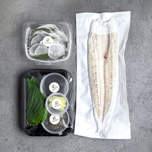 Load image into Gallery viewer, [Seoul Recipe] Pungcheon Fresh Water Eel For Grill Meal Kit 풍천민물장어 구이 밀키트
