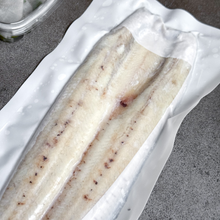 Load image into Gallery viewer, [Seoul Recipe] Pungcheon Fresh Water Eel For Grill Meal Kit 풍천민물장어 구이 밀키트
