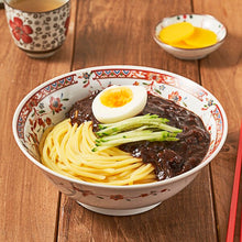 Load image into Gallery viewer, Korean Minced Pork Jjajang Noodles (Frozen) 유니 짜장면 (냉동) (460g, 2ppl)
