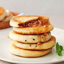 Load image into Gallery viewer, Korean Pancake Hotteok (Frozen) 호떡당 호떡 (냉동) (2 Types) (350g)
