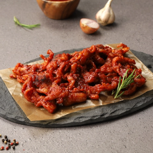 Load image into Gallery viewer, [Foodro] Oakwood Smoked &amp; Fire-Grilled Boneless Chicken Feet (Frozen) 참나무로 훈연한 직화 무뼈닭발 (냉동) (150g)
