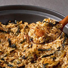 Load image into Gallery viewer, Pork Backbone Stew With Dried Cabbage (Frozen) 고른 우거지 감자탕 (냉동) (1kg)
