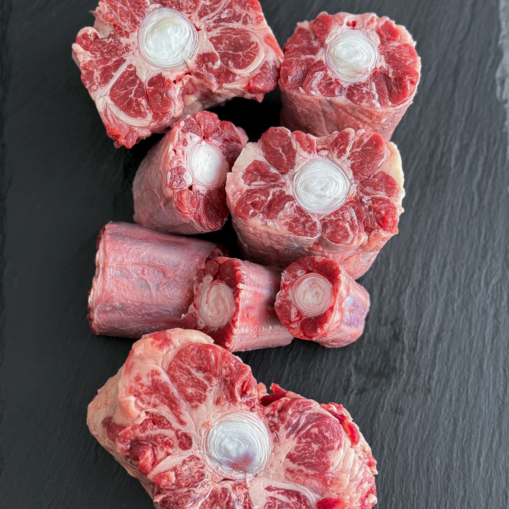 [Seoul Recipe] Premium Wagyu Ox Tail (Frozen) 고급 소꼬리 (냉동) (1 kg)