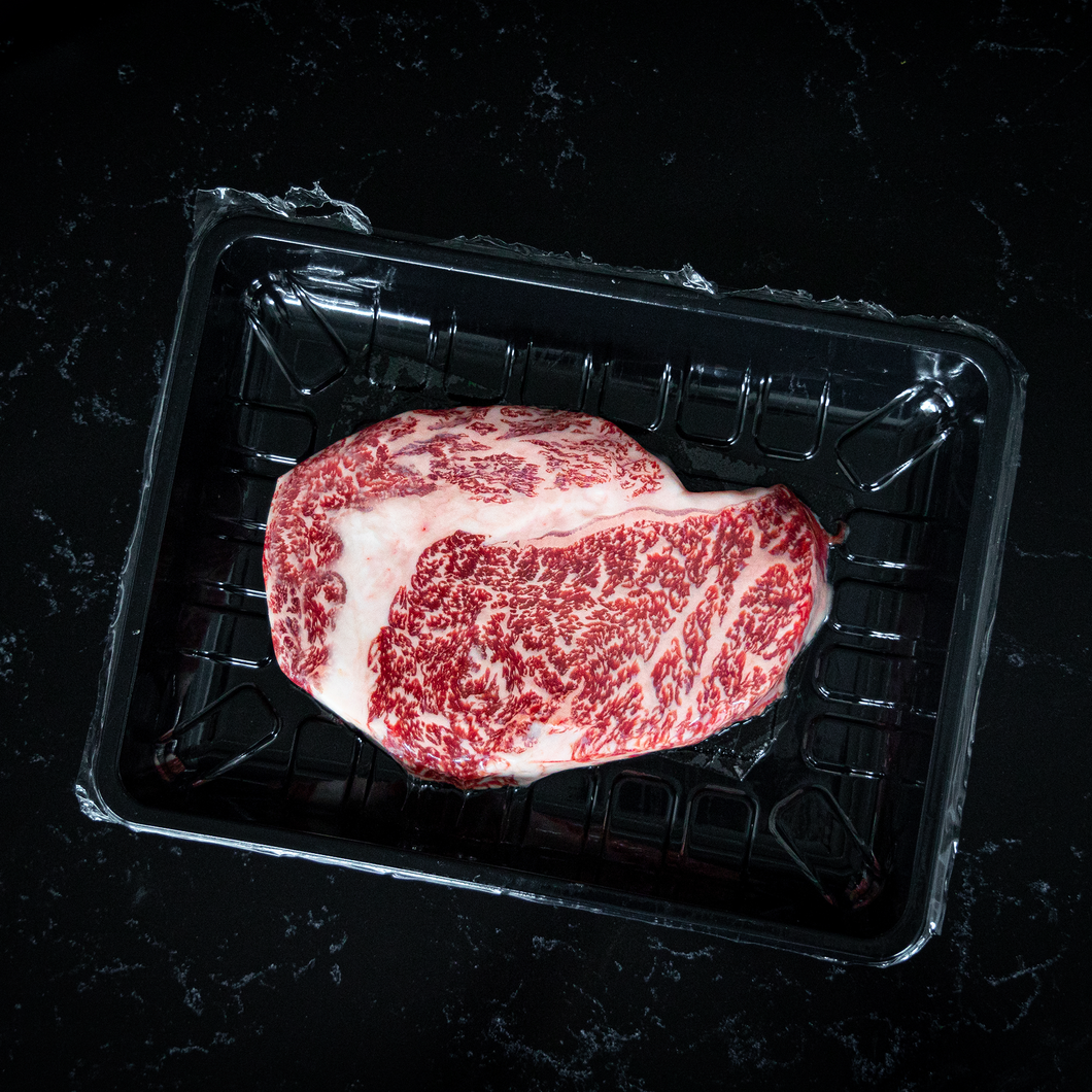 [Seoul Recipe] 1++ Korean Beef Rib Eye Steak (Frozen) 한우 등심 립아이 스테이크 (냉동) (300g / 420g)
