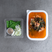 Load image into Gallery viewer, [Seoul Recipe] Homemade Dried Radish Leaves Perilla Pork Bone Soup (Frozen) 홈메이드 시래기 들깨 돼지뼈 감자탕 (냉동) (1ppl)
