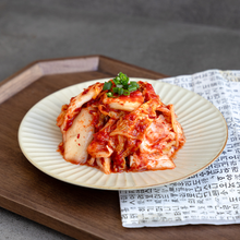 Load image into Gallery viewer, [Seoul Recipe] Cabbage Kimchi  배추김치 (200g / 500g)
