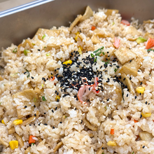 Load image into Gallery viewer, [Seoul Recipe] Crab Meat Fish Cake Fried Rice 맛살 어묵 볶음밥 (400g / 800g / 1.5kg)
