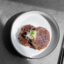 Load image into Gallery viewer, [Seoul Recipe] Upgraded Beef Tteokgalbi Patty (Only Beef, No Mixed Pork) (Frozen) 순수 소고기 떡갈비 (냉동) (2 pcs / 200g)
