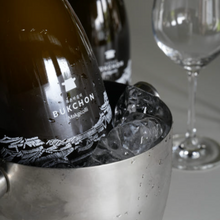 Load image into Gallery viewer, Bukchon Rice Wine 북촌 막걸리 (8%, 750ml)
