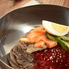 Load image into Gallery viewer, Haeju Cold Noodles 해주 냉면 (640g)
