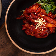Load image into Gallery viewer, Omani Salted &amp; Seasoned Pollack Slice (Frozen) 오마니 명태회 (냉동) (200g)
