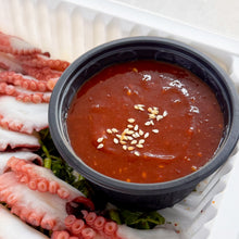 Load image into Gallery viewer, [Seoul Recipe] Sliced Octopus With Cold &amp; Spicy Sauce 문어 숙회 샐러드 (850g)
