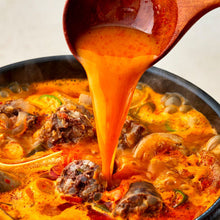 Load image into Gallery viewer, Spicy Korean Sausage Soondae Soup (Frozen) 얼큰 순댓국 (냉동) (700g)
