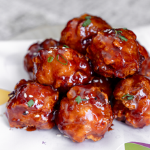 Load image into Gallery viewer, [Seoul Recipe] Spicy Volcano Chicken Bite🌶️🌶️  볼케이노 닭강정🌶️🌶️ (15pcs / 30pcs)

