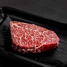 Load image into Gallery viewer, [Seoul Recipe] 1++ Korean Beef Tenderloin Chateaubriand Steak (Frozen) 한우 안심 샤토 브리앙 스테이크 (냉동) (150g)
