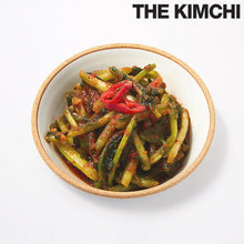 Load image into Gallery viewer, Hong Jin Kyung The Kimchi Young Radish Leaves Kimchi 홍진경 더 김치 열무김치 (500g)
