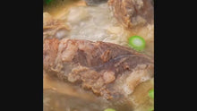 Load and play video in Gallery viewer, Beef Rib Galbi Soup (Frozen) 사미헌 갈비탕 (냉동) (1kg)
