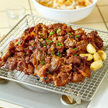 Load image into Gallery viewer, Charcoal grilled Pork Bulgogi Daegu Style(Frozen)  대구북성로식 석쇠 돼지 불고기 (냉동) (1인분 150g)
