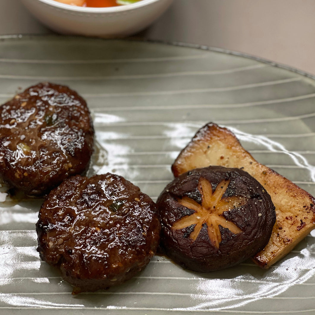[Seoul Recipe] Beef Tteokgalbi Patty With Stir Fried Vegetables (Cooked) 순수 미니 갈비 떡갈비 (6pcs / 10pcs)