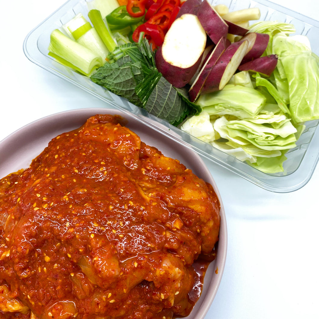 [Seoul Recipe] DIY Premium Spicy Chicken Galbi (Dakgalbi) (Frozen) 고급 매콤 닭갈비 (냉동) (3-4 portion/ 1KG chicken meat)