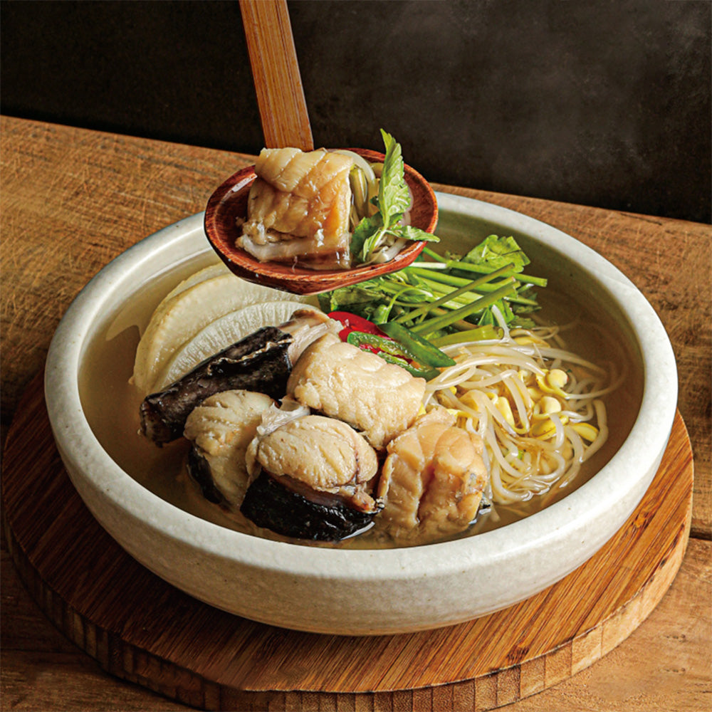 Dongbaekseom Monkfish Clear Soup (Frozen) 동백섬횟집 아귀지리 (2-3인분, 670g)