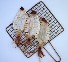 Load image into Gallery viewer, Premium Dried Hanchi (Mitre Squid) (Frozen) 고급 마른 한치 (330-340g, 10pieces)
