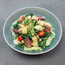 Load image into Gallery viewer, [Seoul Recipe] Kale &amp; Fruit Salad with Yuzu Dressing 케일 과일 샐러드 + 유자 드레싱 (400g/ 1kg)
